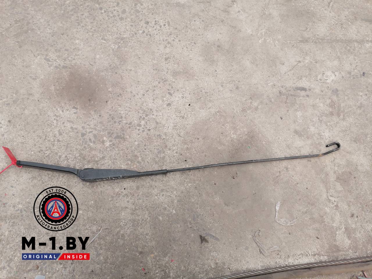 щеткодержатель (поводок стеклоочистителя, дворник) Renault Trafic 2 поколение (2001 - 2006), 7700311584 - фото №1