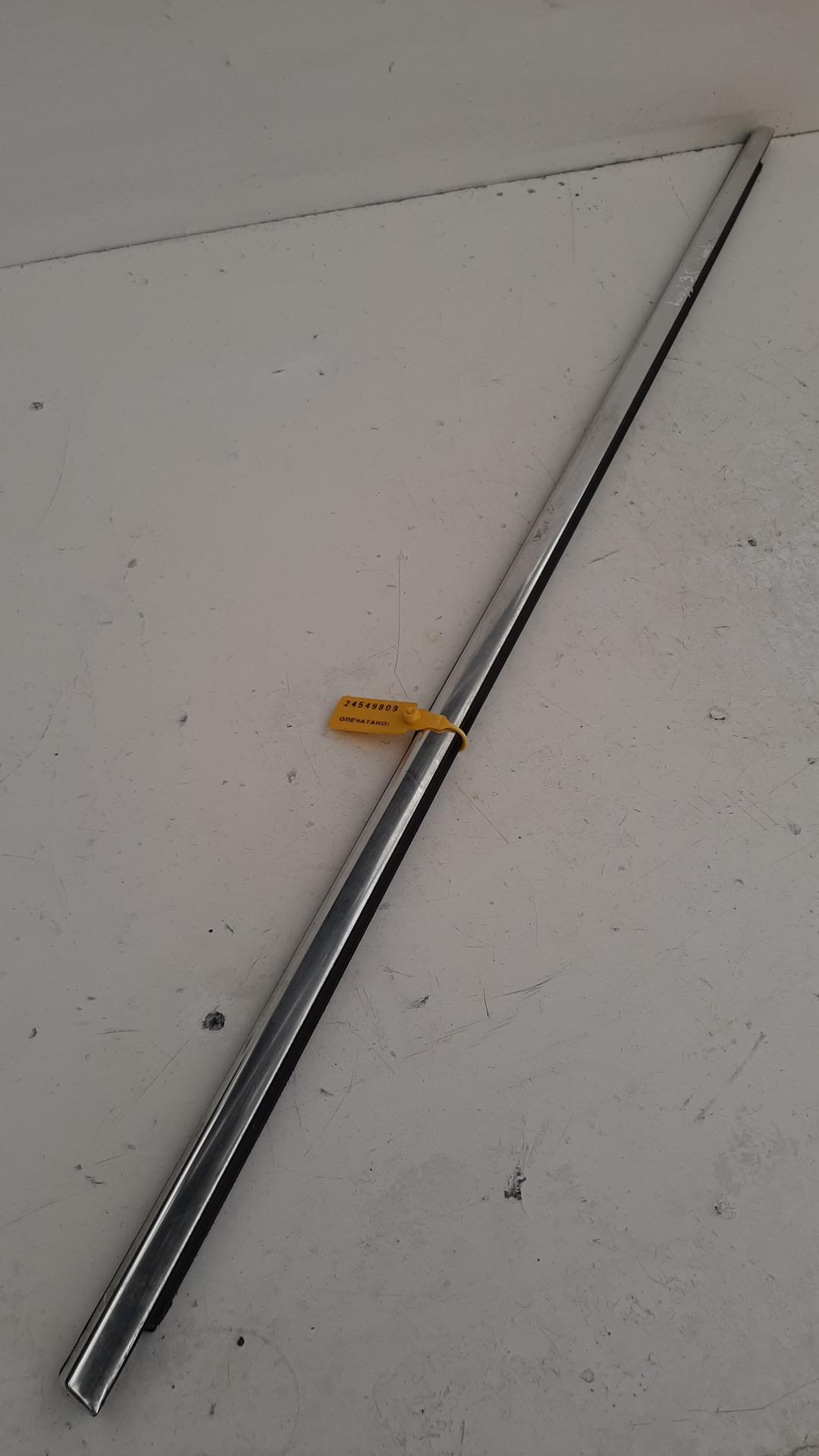 молдинг стекла Renault Laguna 3 поколение 2007, универсал - фото №1