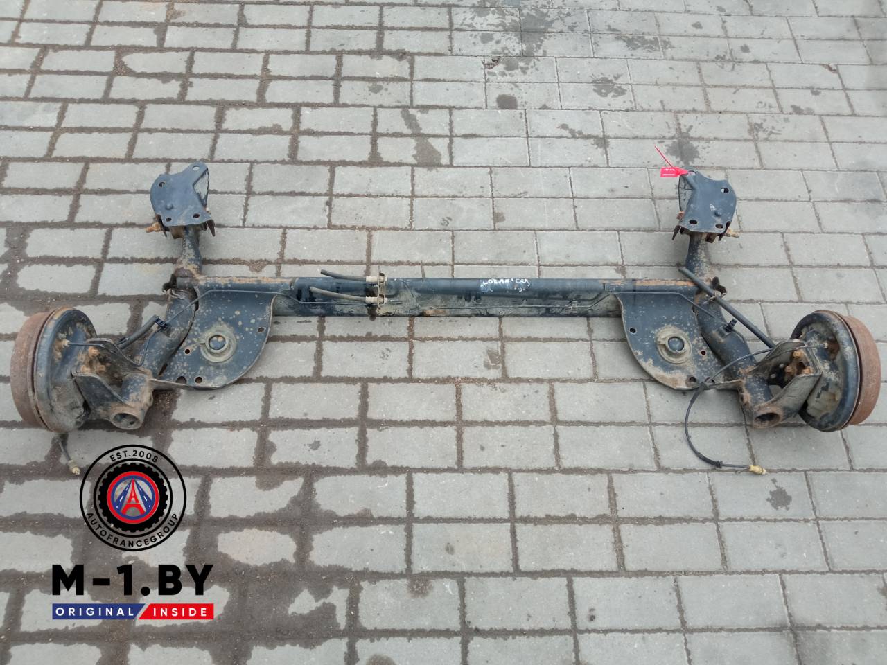 балка подвески задняя Renault Logan 1 поколение (2004 - 2009), седан - фото №1