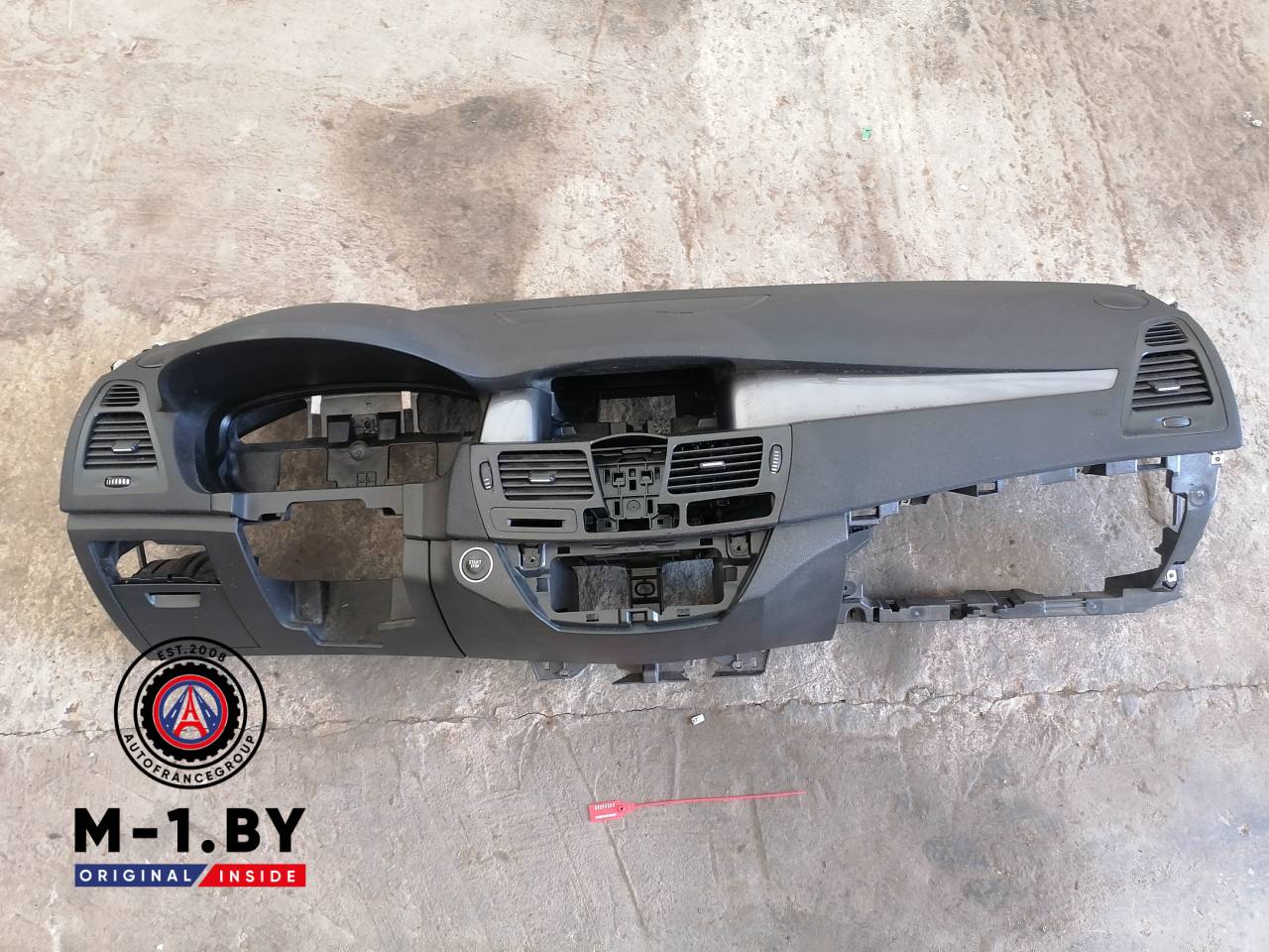 панель передняя салона (торпедо) Renault Laguna 3 поколение (2007 - 2012) - фото №1