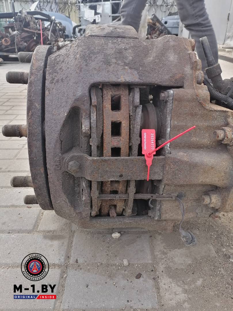 суппорт передний правый Renault Premium 1 поколение 2001 - фото №1