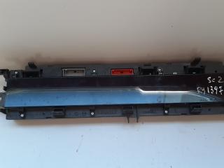 щиток приборов (приборная панель) Renault Scenic 2 поколение [рестайлинг] 2007, P8200704463A