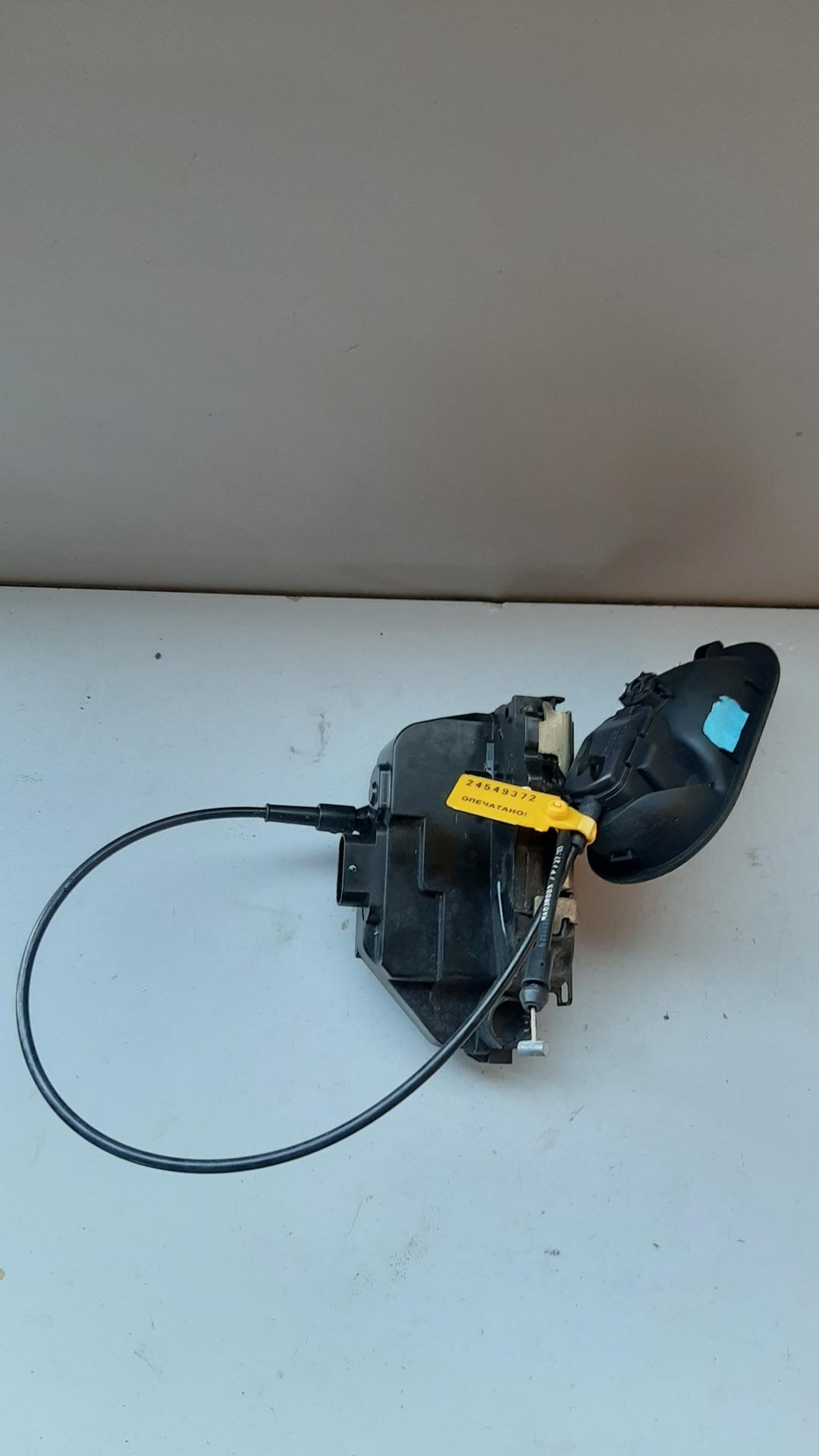 замок двери передней правой Renault Scenic 2 поколение 2003 - фото №1