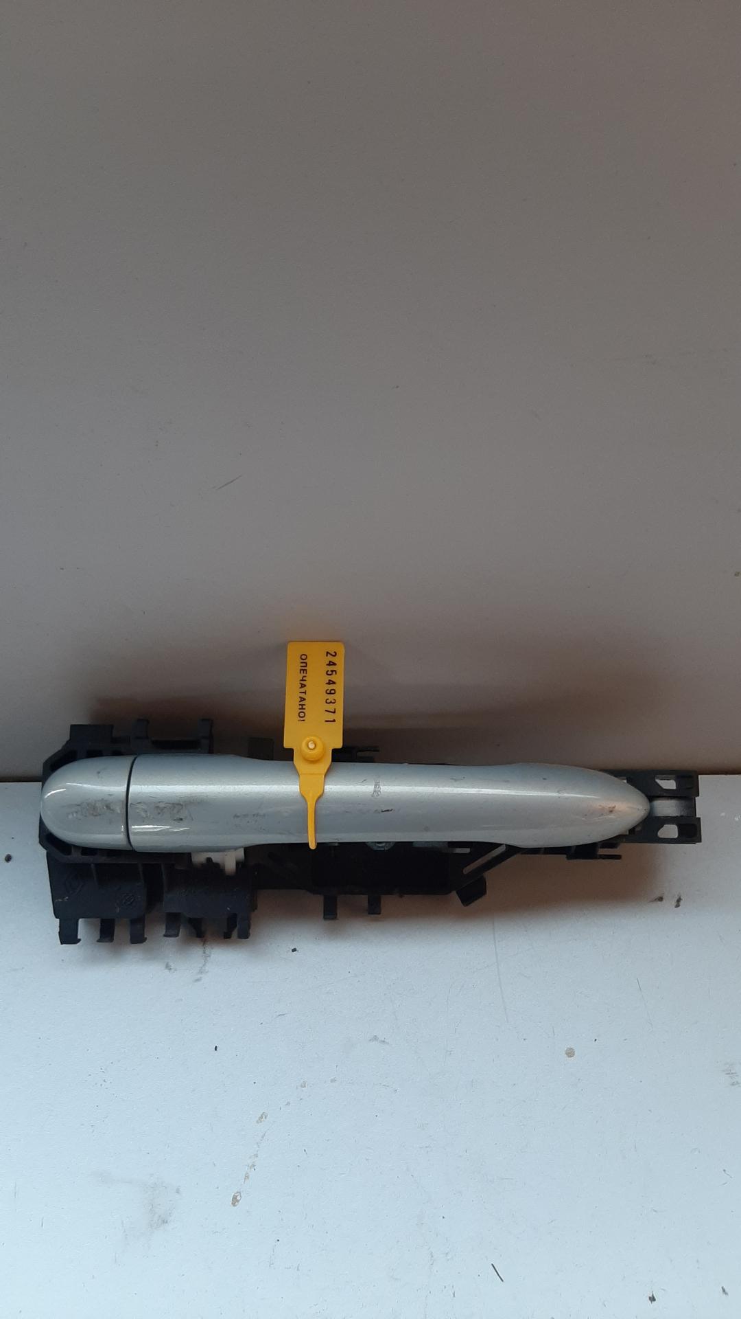 ручка наружная Renault Scenic 2 поколение 2003 - фото №1