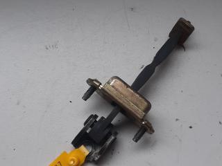 ограничитель открывания двери Ford Fiesta 5 поколение 2003, купе