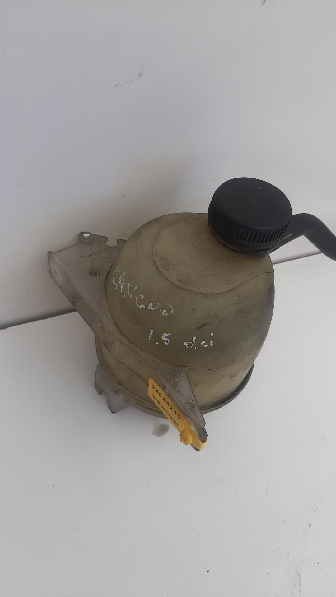 бачок расширительный Renault Kangoo 1 поколение 2000, 1.5 л., дизель, 7700836316 - фото №1