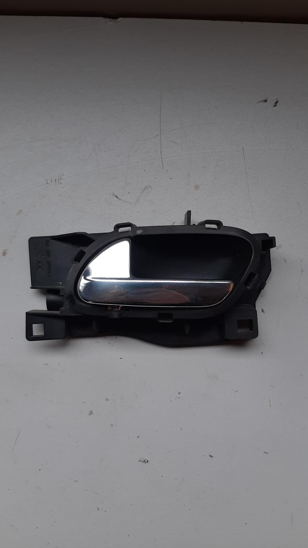 ручка внутренняя задняя левая Citroen C4 1 поколение 2005 - фото №1