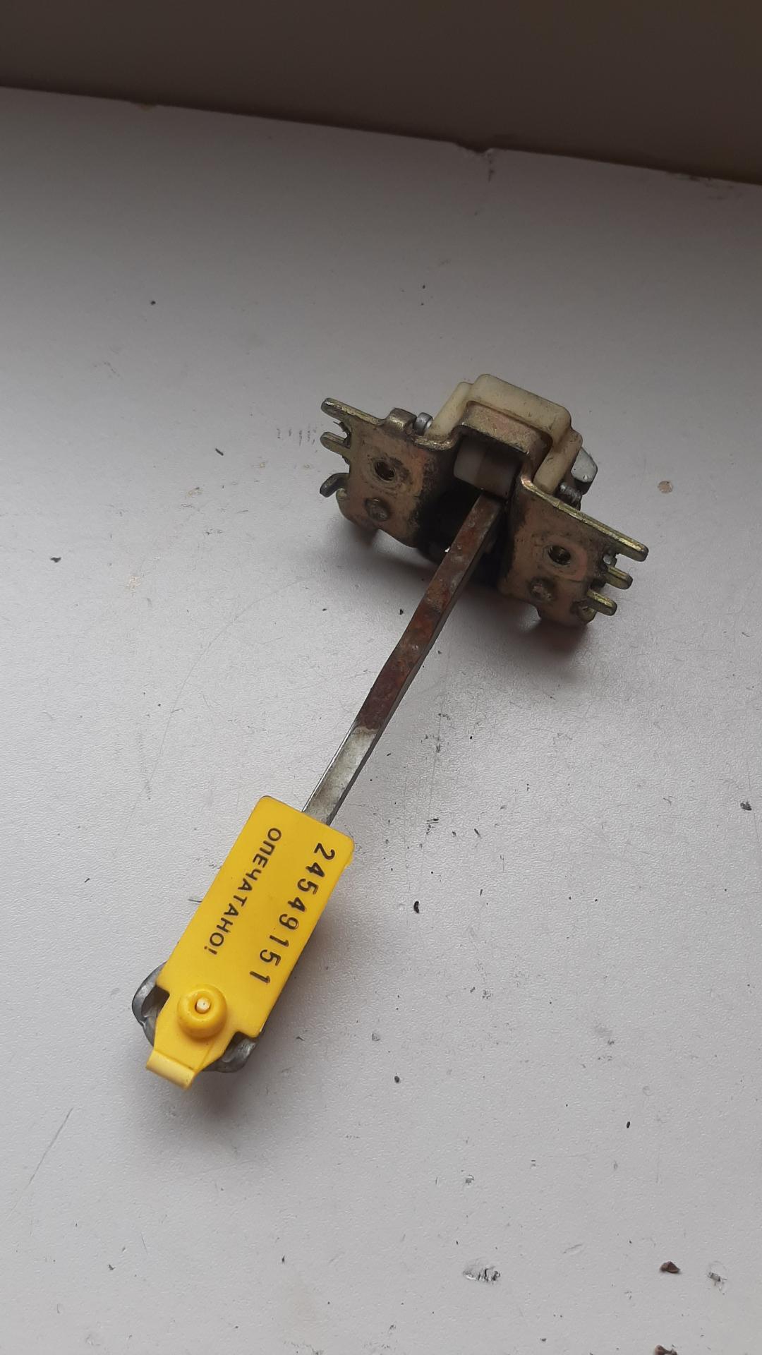 ограничитель открывания двери Renault Laguna 2 поколение 2002 - фото №1