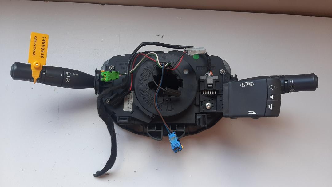 переключатель подрулевой (стрекоза) Renault Megane 2 поколение 2005, 8200213761 - фото №1