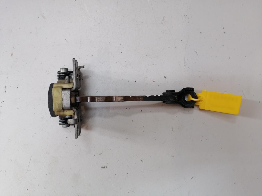 ограничитель открывания двери Renault Megane 3 поколение 2010 - фото №1