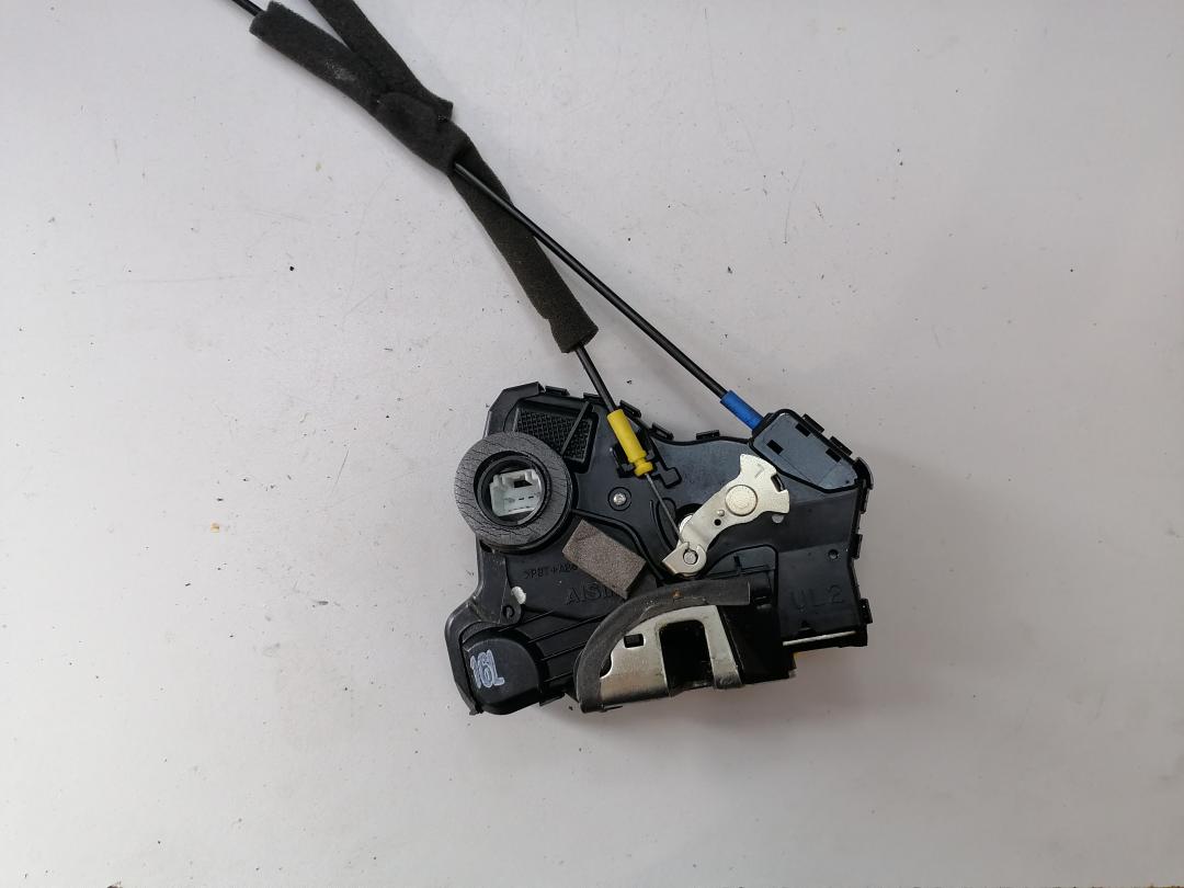 замок двери Toyota Corolla 10 поколение (E140/E150) 2007 - фото №1