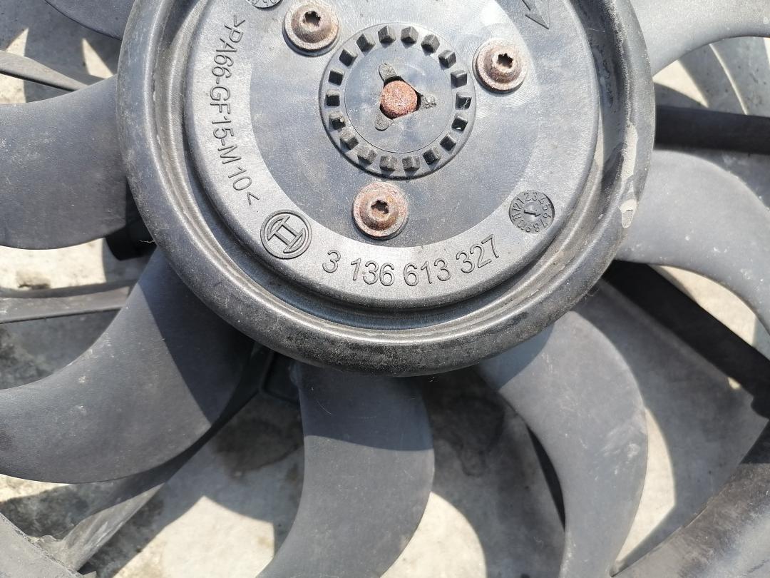 вентилятор радиатора Renault Laguna 3 поколение 2009, 3136613327 - фото №1