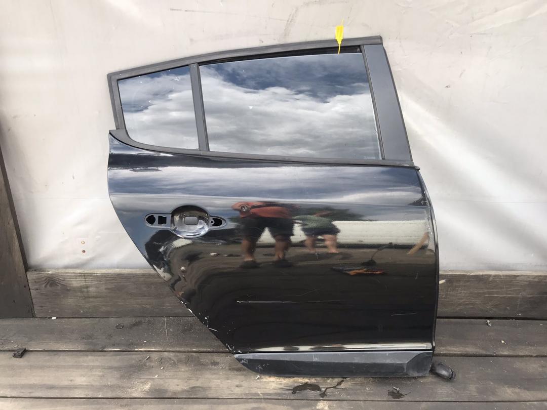 дверь задняя правая Renault Megane 3 поколение 2010, хетчбэк 5 дв. - фото №1