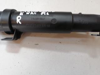 форсунка омывателя фары правая Mercedes-Benz E-Класс W211/S211 2004, 2118600647