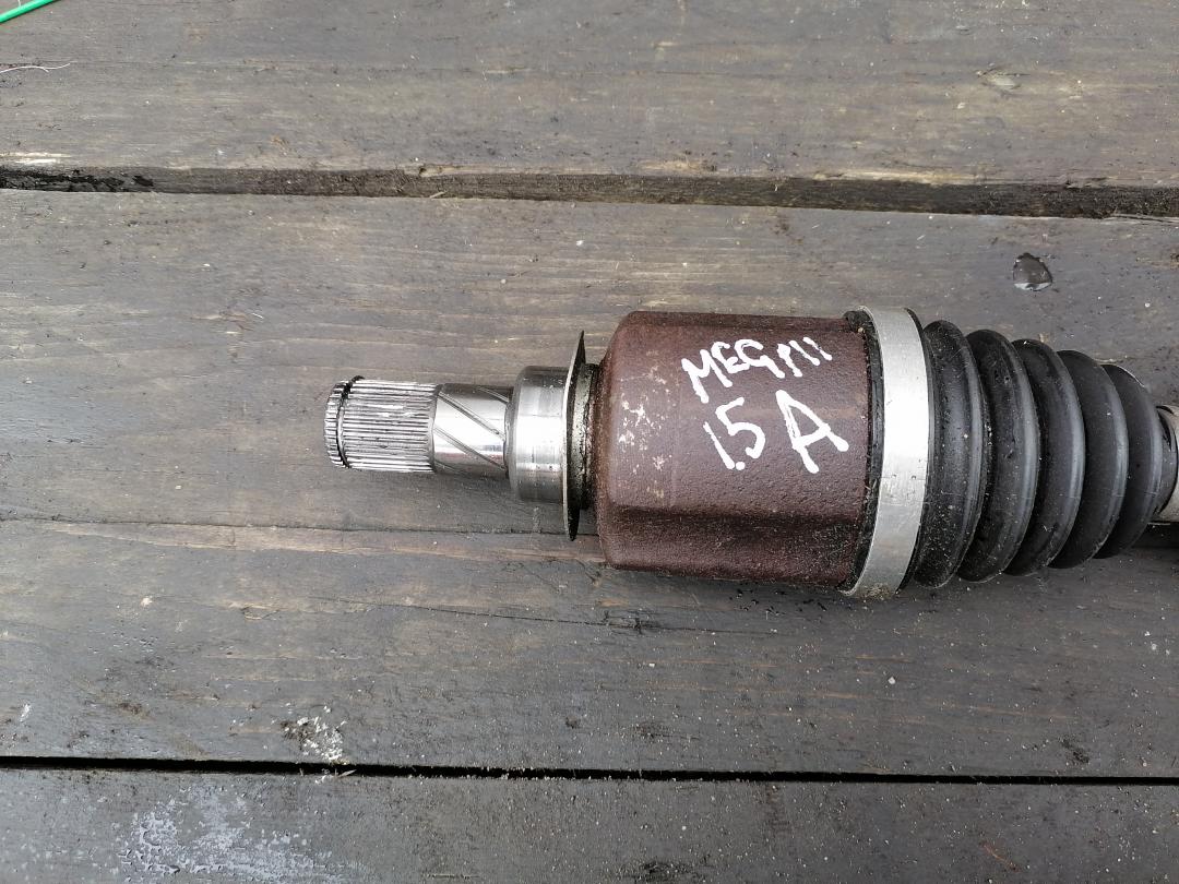 полуось передняя левая (приводной вал, ШРУС) Renault Megane 3 поколение 2008, 1.5 л., дизель, АКПП, 8200966862 - фото №1