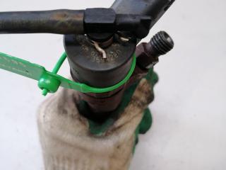 форсунка Peugeot 306 1 поколение [рестайлинг] 2002, 2.0 л., дизель, 9653594280, 0986435077