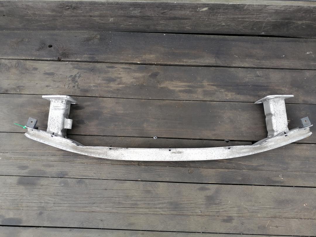 усилитель бампера переднего Renault Megane 3 поколение 2008 - фото №1