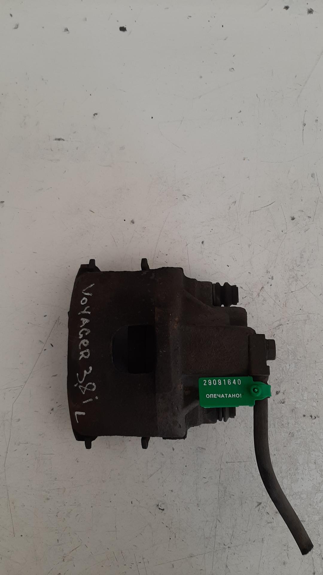 суппорт передний левый Chrysler Voyager 3 поколение 1998, 3.8 л., бензин - фото №1