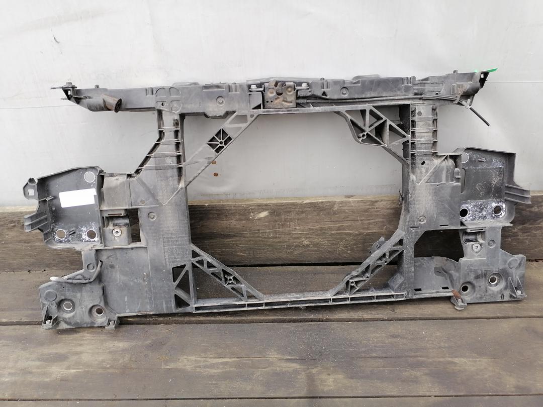 кронштейн передней панели (телевизора) Renault Megane 3 поколение 2009, 000137123 - фото №1