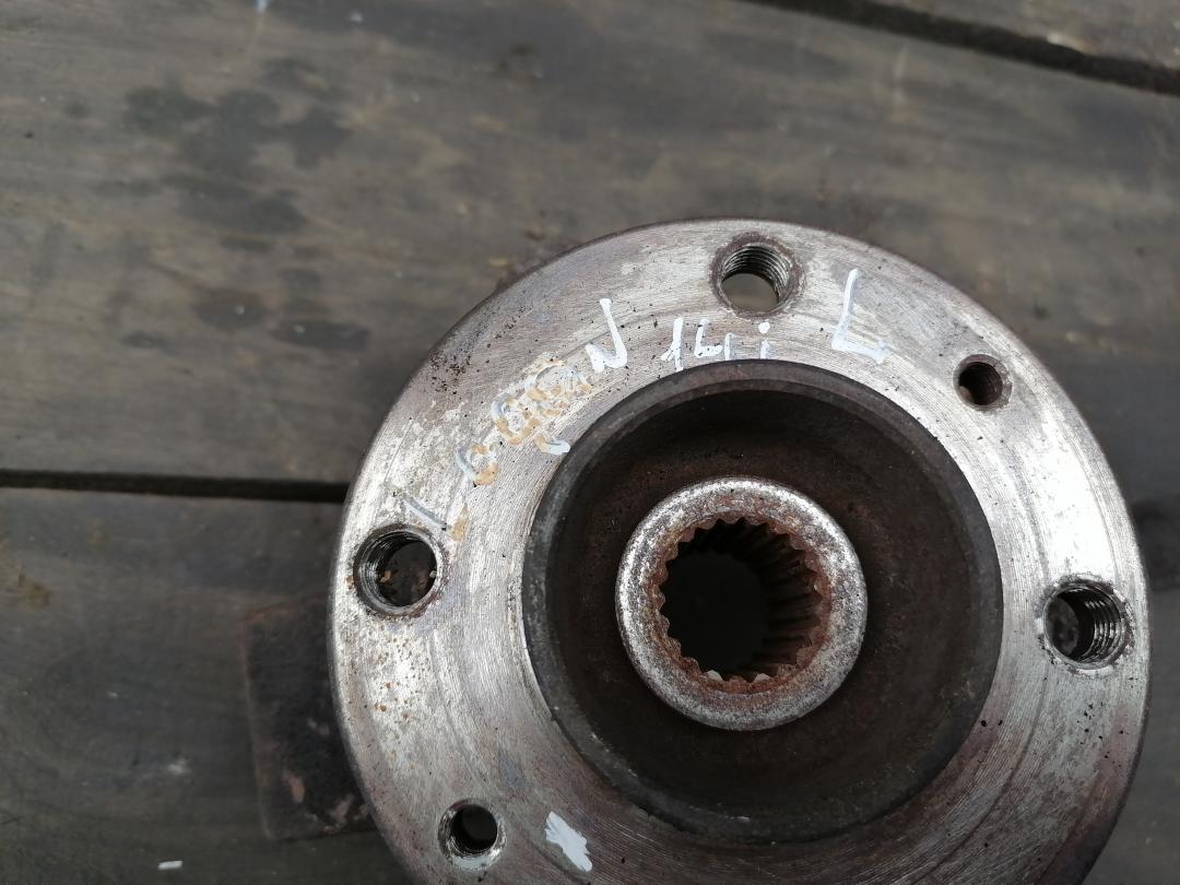 ступица передняя левая Renault Logan 1 поколение 2006 - фото №1