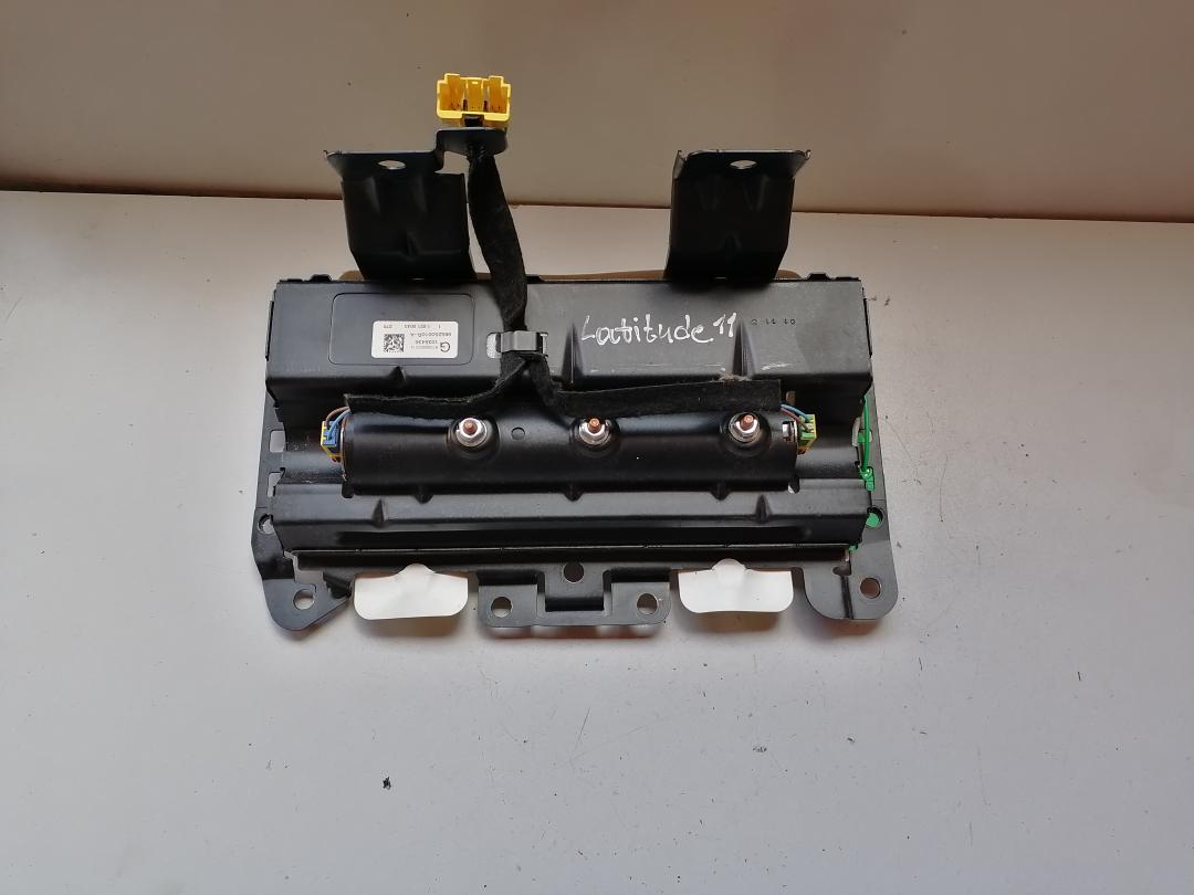 подушка безопасности пассажира Renault Latitude 1 поколение 2012, 985250010R - фото №1