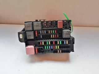 блок предохранителей Renault Latitude 1 поколение 2012, 240142135R