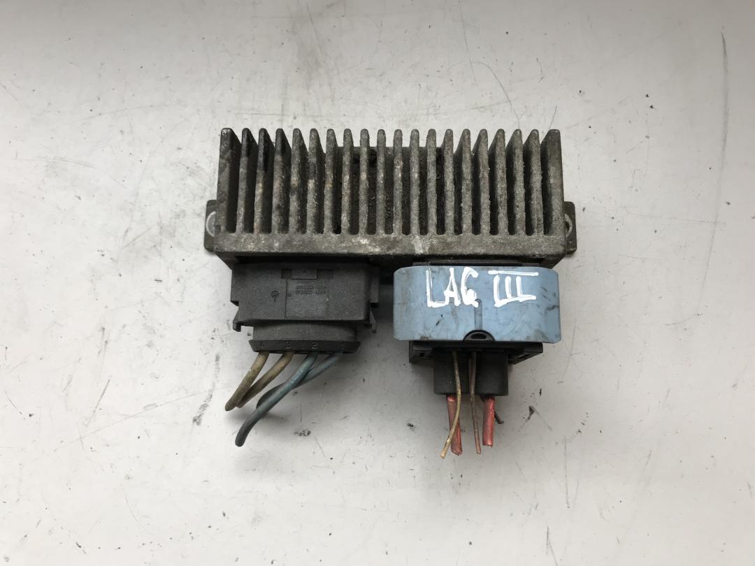 реле накала свечей Renault Laguna 3 поколение 2007, 2.0 л., дизель, 8200558438 - фото №1