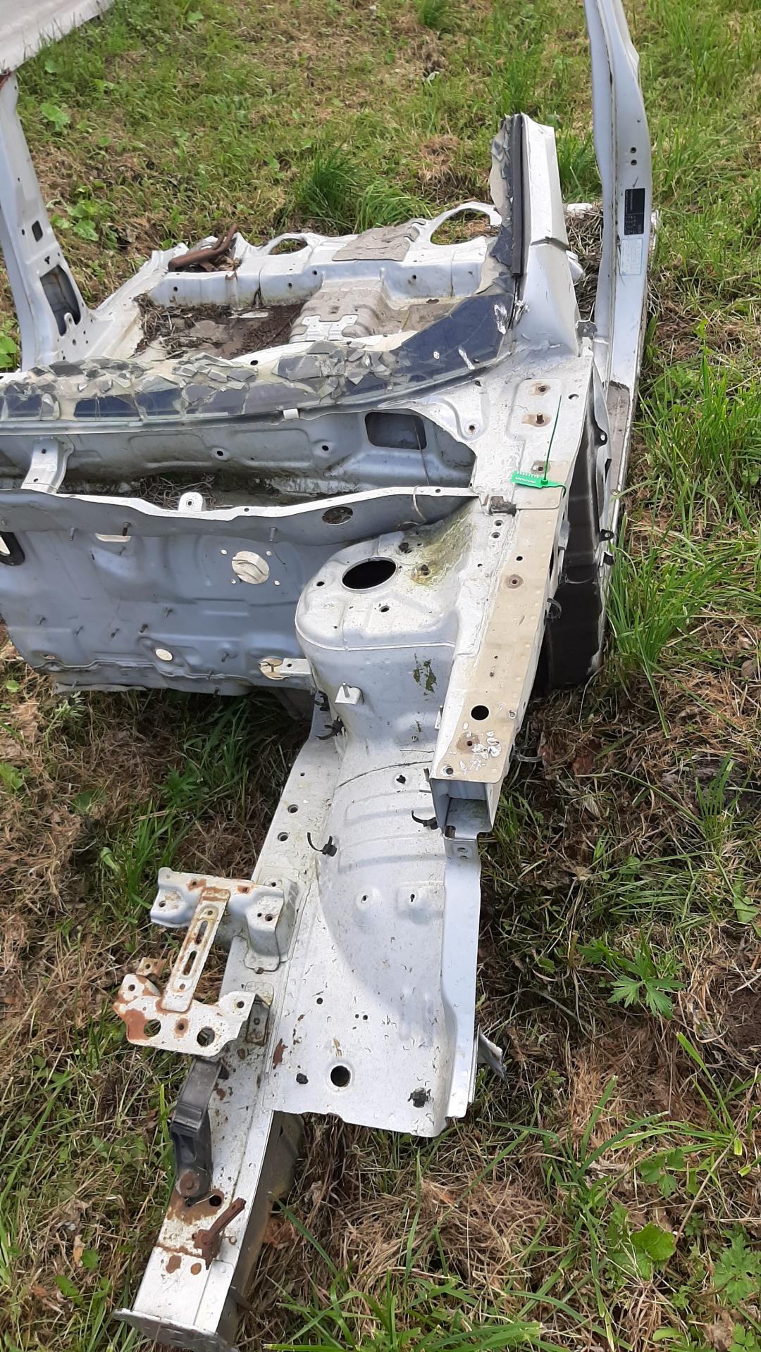 четверть передняя левая Hyundai ix55 1 поколение 2008, 3.0 л., дизель - фото №1