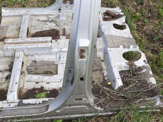 Стойка кузовная центральная левая Hyundai ix55 1 поколение 2008, 3.0 л., дизель