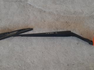 щеткодержатель (поводок стеклоочистителя, дворник) Nissan NV200 1 поколение 2010