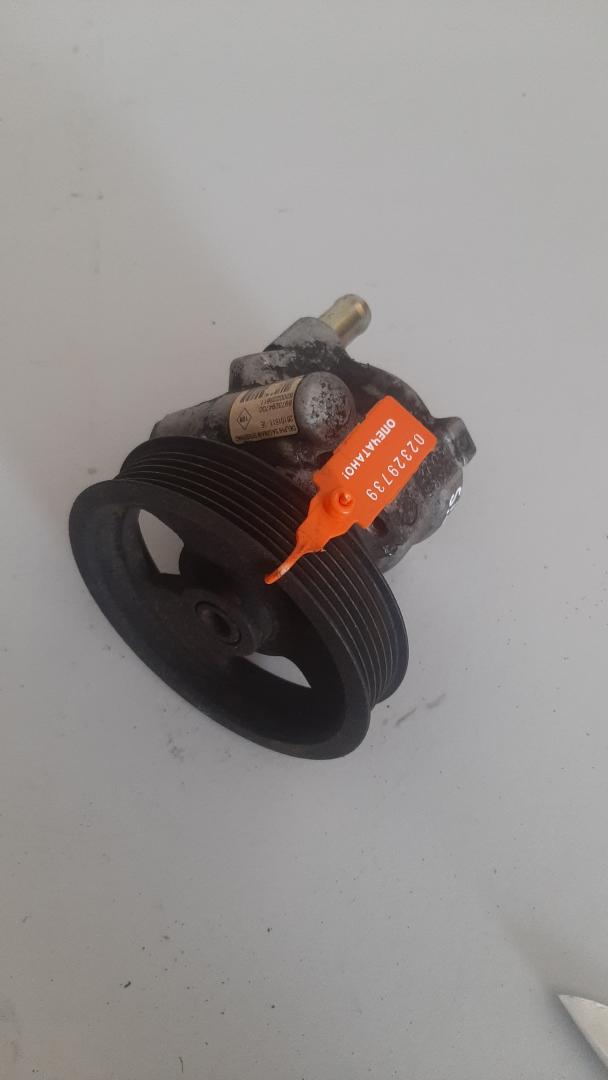 насос гидроусилителя руля Renault Vel Satis 1 поколение 2002, 3.0 л., дизель, 8200223611 - фото №1