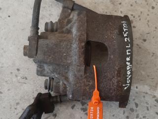 суппорт передний левый Chrysler Voyager 3 поколение 1999, 2.5 л., дизель