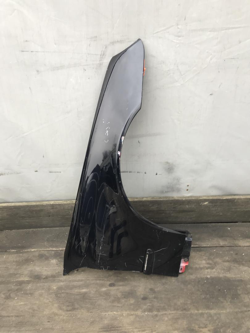 крыло переднее правое Mercedes-Benz C-Класс W203/S203/CL203 (2000 - 2004) - фото №1