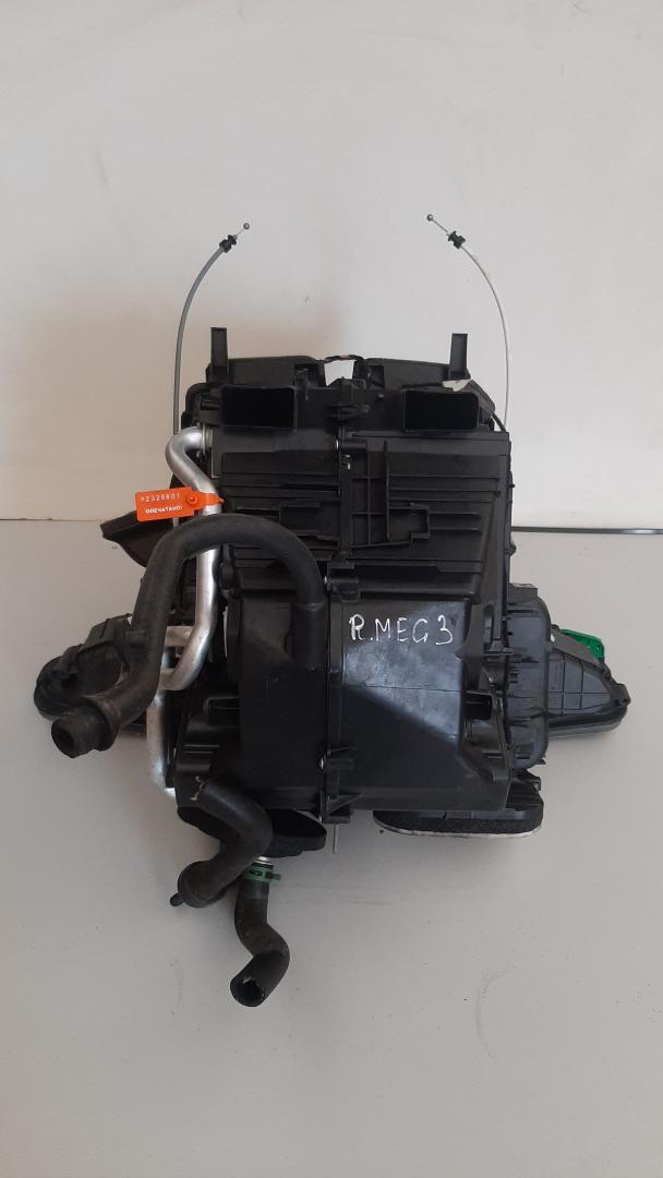 отопитель в сборе (печка) Renault Megane 3 поколение 2011 - фото №1