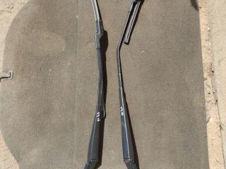 щеткодержатель (поводок стеклоочистителя, дворник) Buick Encore GX 1 поколение 2022, 1.3 л., бензин, АКПП, черный, внедорожник 5 дв.