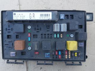 блок предохранителей Opel Zafira 2 поколение (B) 2006, 13206745