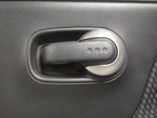 ручка внутренняя задняя правая Nissan Note E11 2007