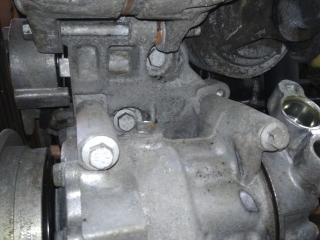кронштейн компрессора кондиционера Nissan Juke YF15 2012, 1.5 л., дизель, МКПП