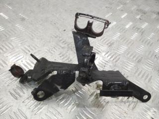 кронштейн двигателя Renault Scenic 2 поколение 2006, 1.9 л., дизель, 8200465666