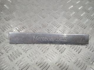 накладка на порог Mercedes-Benz M-Класс W163 2000, A1636861520