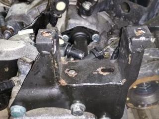 кронштейн КПП Volkswagen Polo 3 поколение [рестайлинг] 2002, 1.4 л., дизель, МКПП