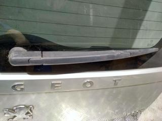 щеткодержатель задний Peugeot 1007 1 поколение 2007