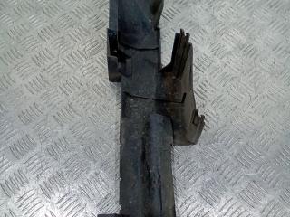 воздуховод (дефлектор) радиатора Renault Megane 2 поколение 2006, 8200158145