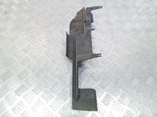 воздуховод (дефлектор) радиатора Renault Megane 2 поколение 2006, 8200158151