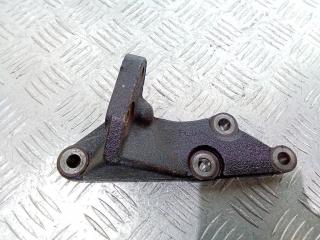 кронштейн двигателя Toyota Yaris P1 2003, 1.4 л., дизель, 1231533020
