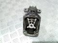подушка крепления двигателя Mercedes-Benz A-Класс W176 2013, A2462401209 - фото №2