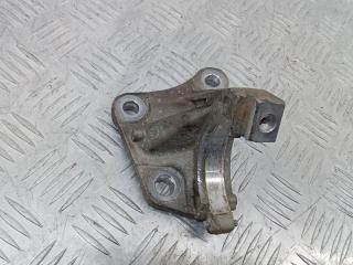 кронштейн полуоси Renault Laguna 3 поколение 2011, 8200833647