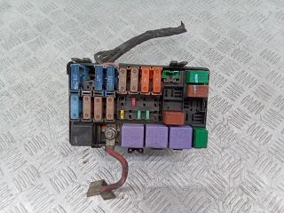 блок предохранителей Renault Laguna 2 поколение 2004, 8200674197
