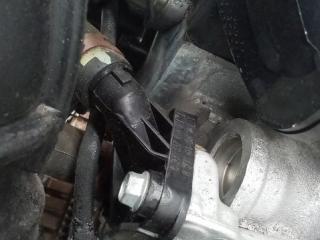 фланец (тройник) системы охлаждения Renault Clio 2 поколение [2-й рестайлинг] 2005, 1.5 л., дизель, МКПП, 8200337841