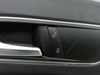 кнопка центрального замка Mercedes-Benz A-Класс W176 [рестайлинг] 2016